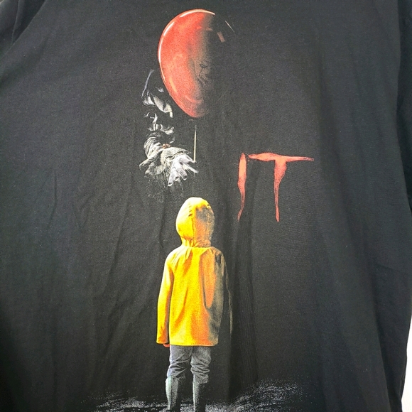 NEW IT movie cover tshirt - Picture 3 of 7